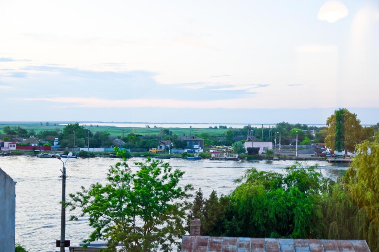 Delta Est Hotel & Restaurant Сулина Экстерьер фото